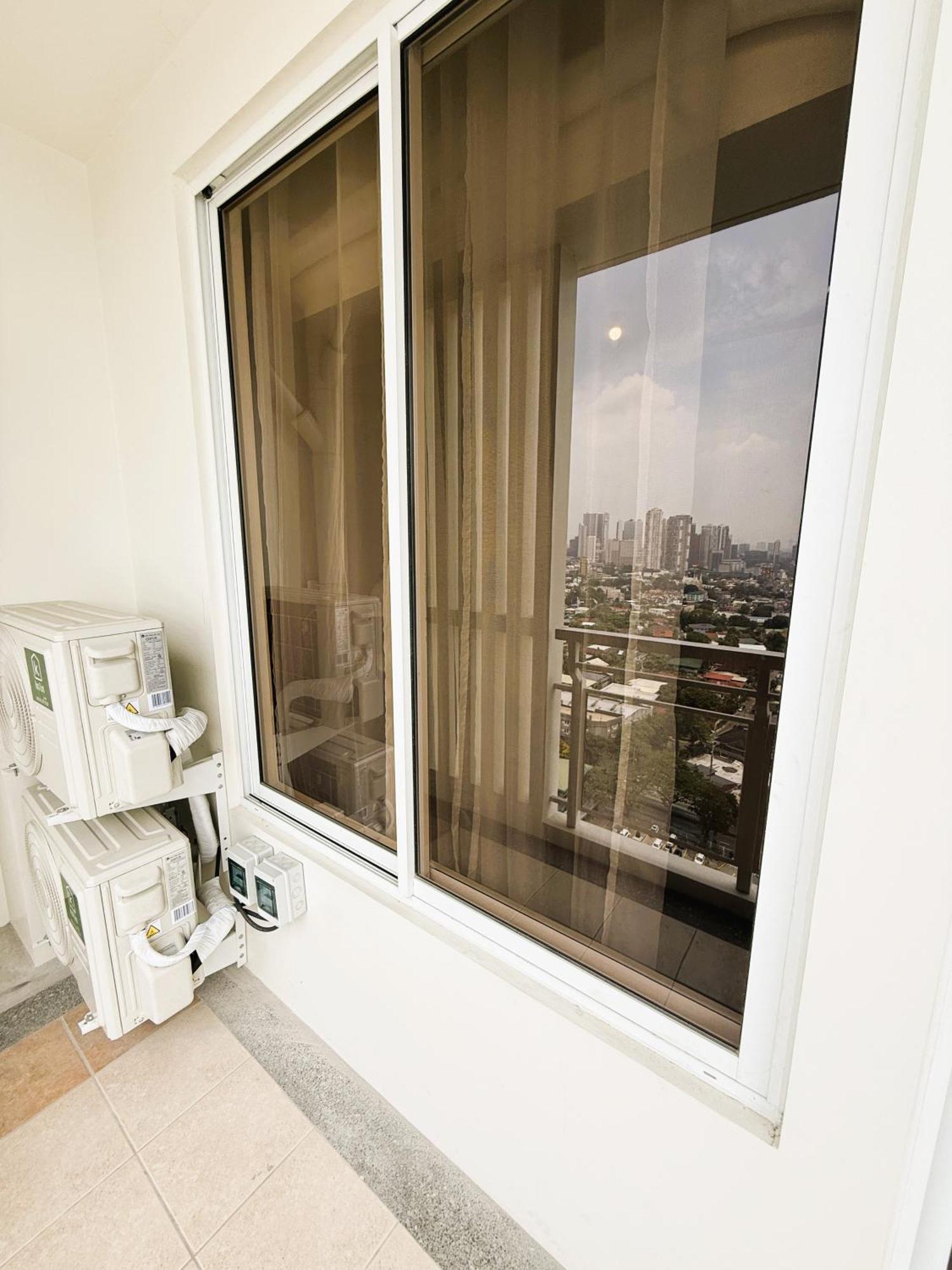 Apartment Jfam Suites Allegra, 60Sqm Condo With Balcony, Free Parking Manila