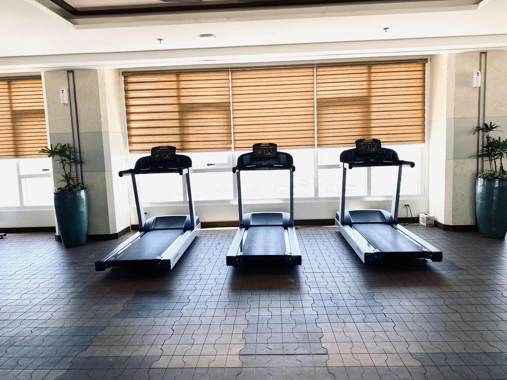 Jfam Suites Allegra, 60Sqm Condo With Balcony, Free Parking Manila