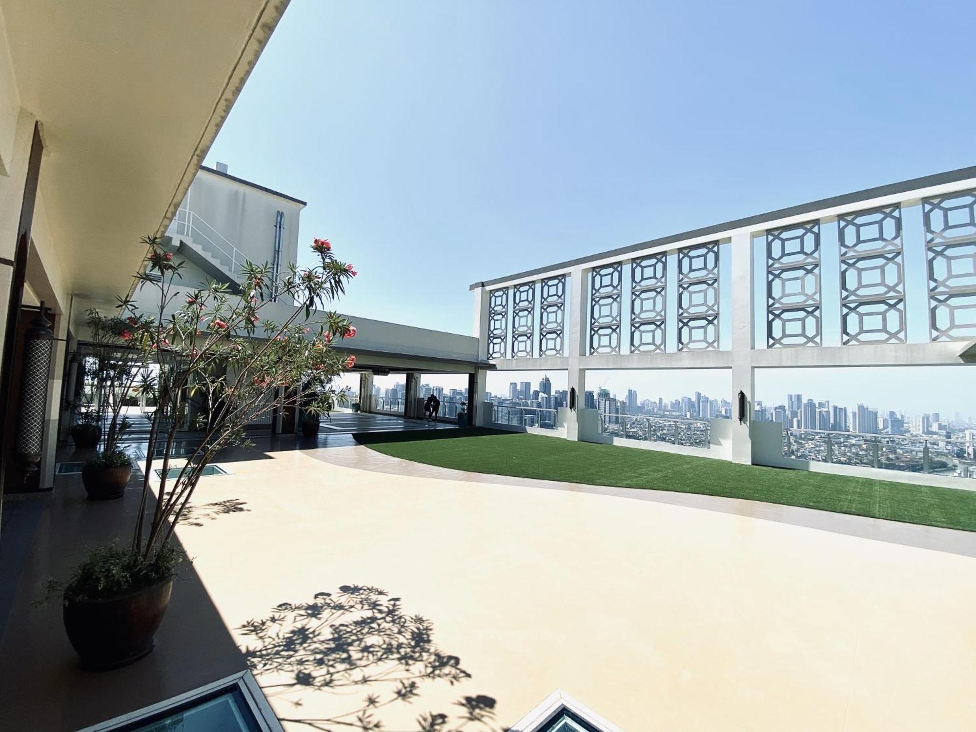 Jfam Suites Allegra, 60Sqm Condo With Balcony, Free Parking *