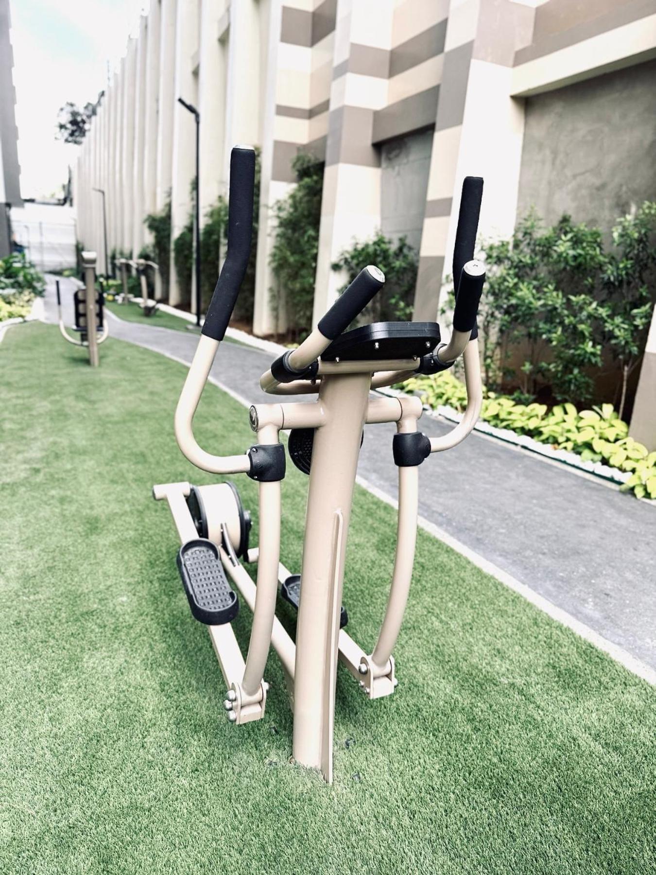 Jfam Suites Allegra, 60Sqm Condo With Balcony, Free Parking Manila